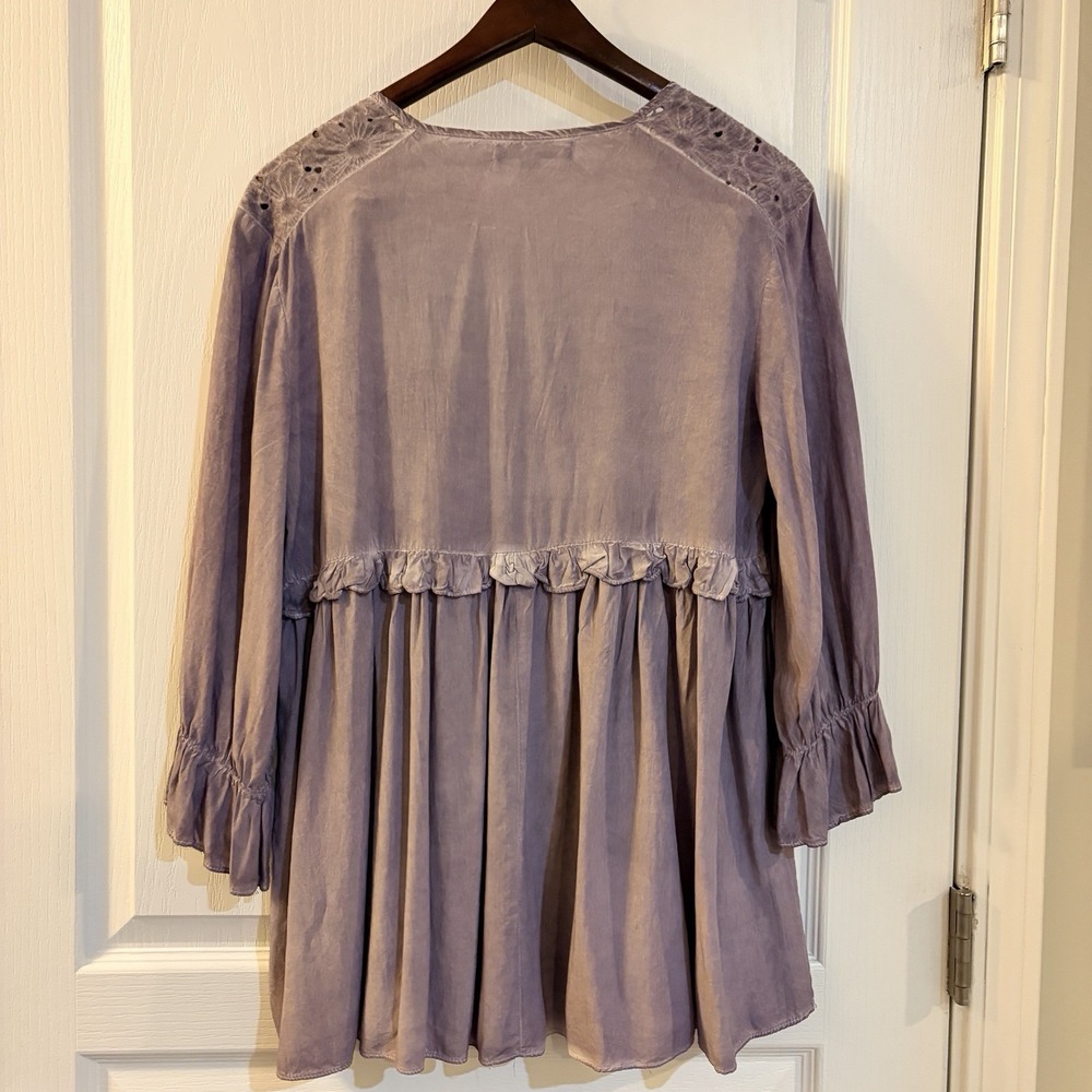 She & Sky Boho Flowey Blouse Size Small Heather Gray Eyelet Detail - Picture 3 of 7